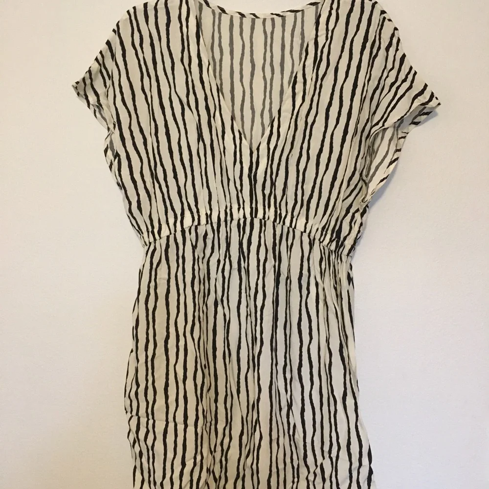 V-Neck short sleeve elastic waist Swim Cover-up/dress - Picture 3 of 3